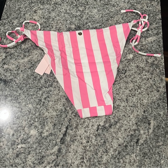 NWT VS Bikini Bottoms - Picture 4 of 5